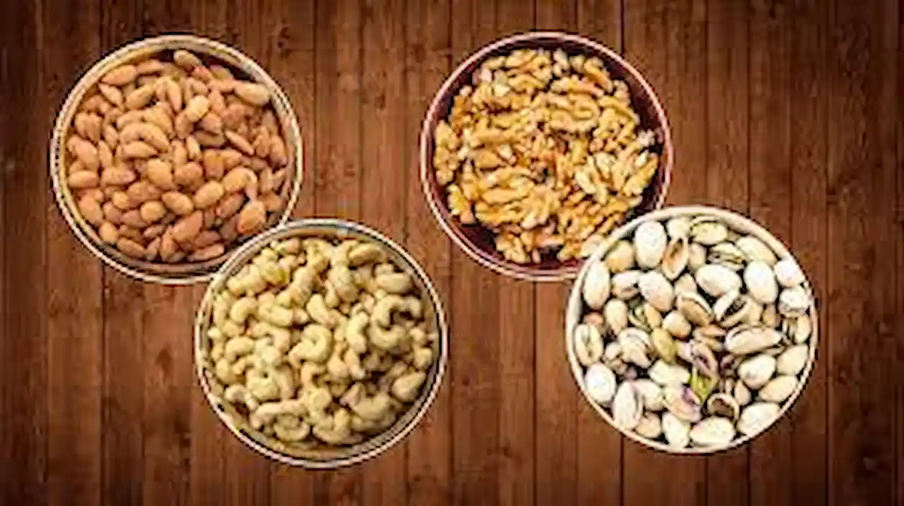 Disadvantages of Eating Too Much Dry Fruits