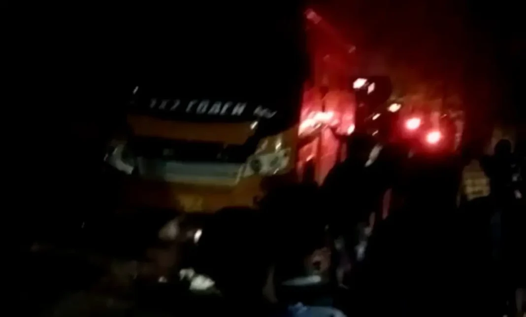 Major fire in Korba tourist bus