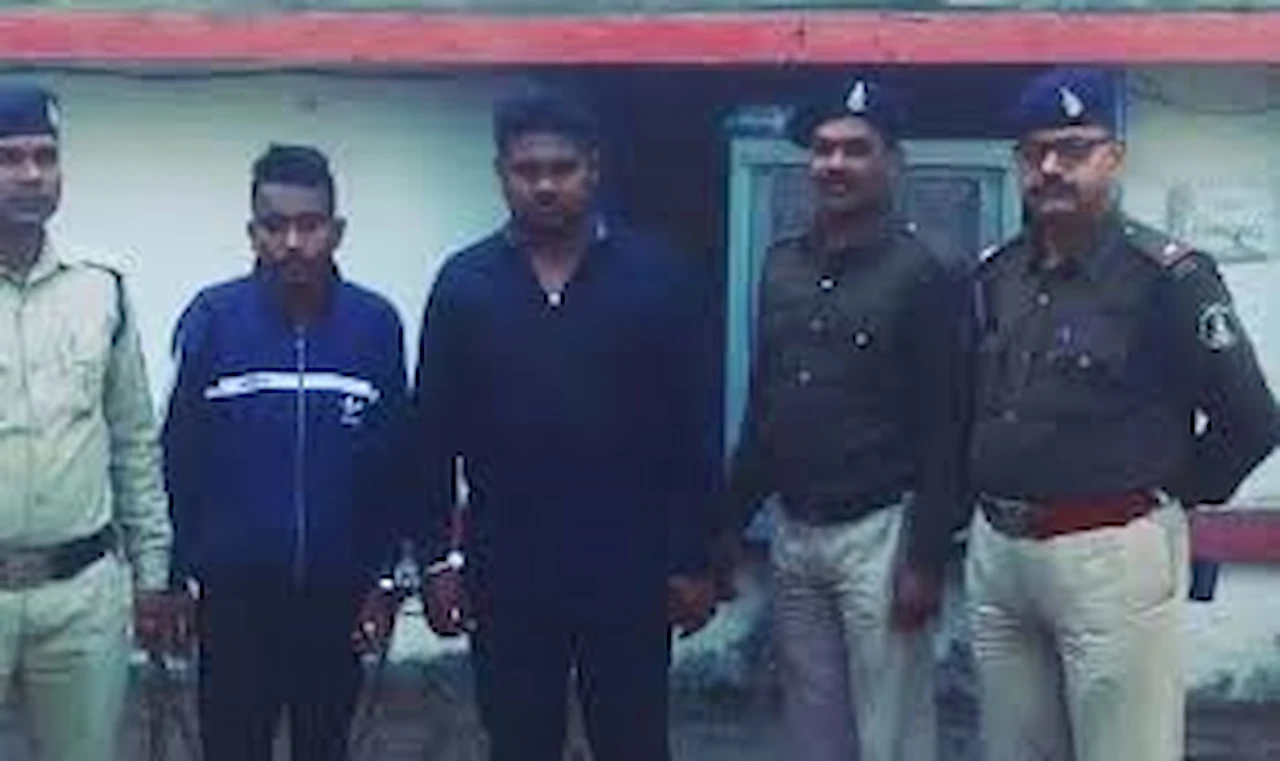 4 GRP police arrested