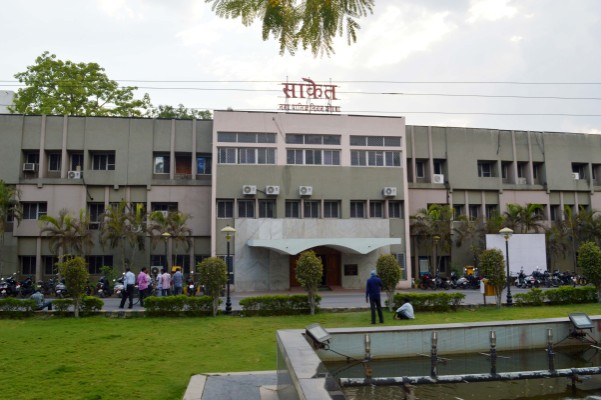 Shops of big defaulters sealed
