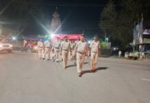 Korba Police flag march : होली एवं रमज़ान ईद पर्व को शांतिपूर्ण संपन्न कराने कोरबा पुलिस का फ्लैग मार्च Korba Police flag march