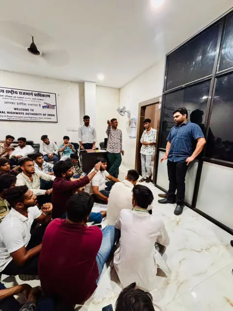 Youth Congress's campaign to make toll free