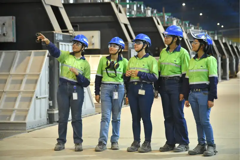 The Role of Women in the BALCO Manufacturing Industry
